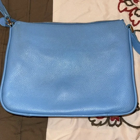 Kate Spade Run Around Medium Crossbody - Picture 2 of 9